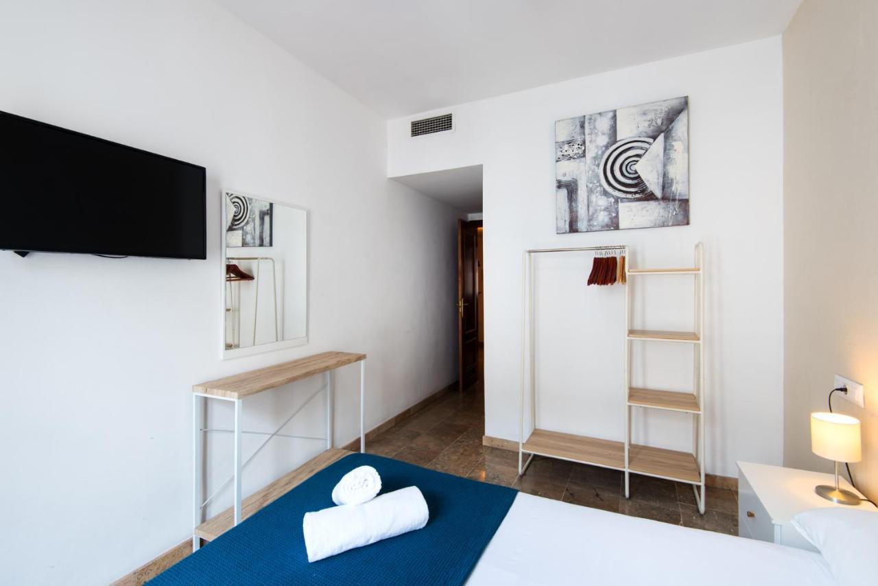 Center Apartment 2Bed 2B Aircon Wif And Parking Free Málaga Exterior foto